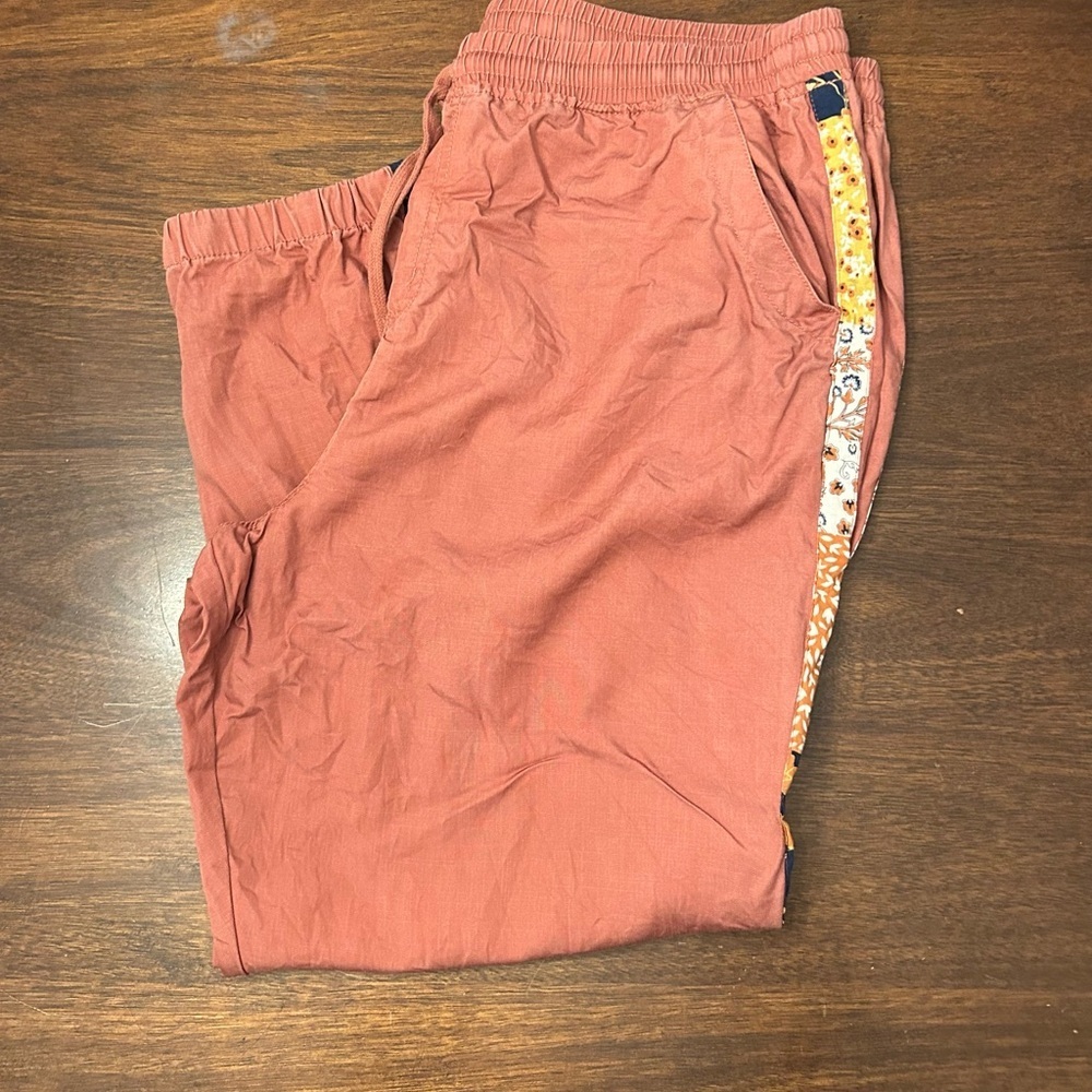 Knox Rose Women's Terracotta Joggers with Floral Stripe